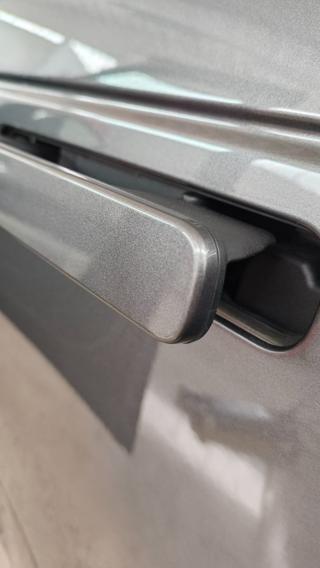 LAND ROVER Range Rover Velar usata, con Bluetooth