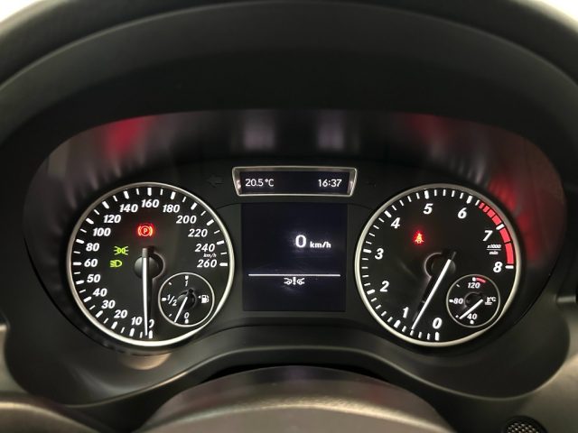 MERCEDES-BENZ A 180 usata, con Climatizzatore