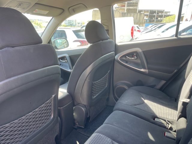 TOYOTA RAV 4 usata 12