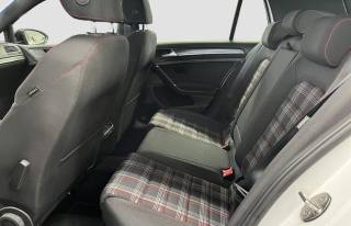 VOLKSWAGEN Golf GTI usata, con MP3