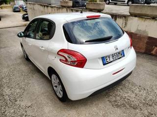 PEUGEOT 208 usata, con Fendinebbia