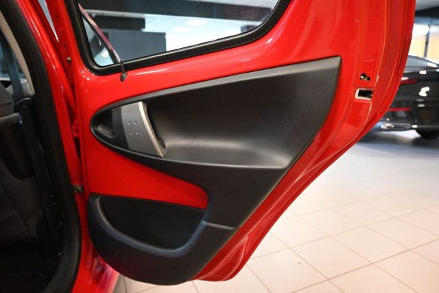 TOYOTA Aygo usata 124