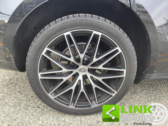 PORSCHE Macan usata 22