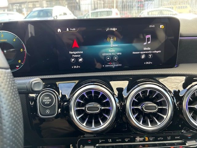 MERCEDES-BENZ A 200 usata, con Park Distance Control