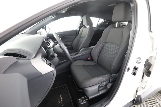 TOYOTA C-HR usata 2
