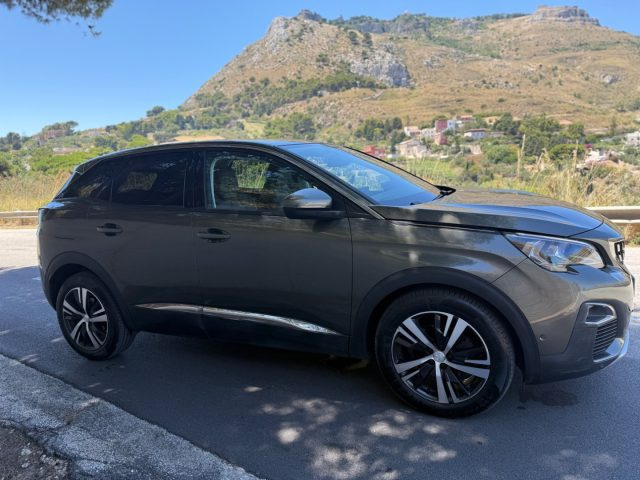 PEUGEOT 3008 usata, con Chiusura centralizzata