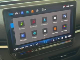 VOLKSWAGEN T-Roc usata, con Autoradio digitale