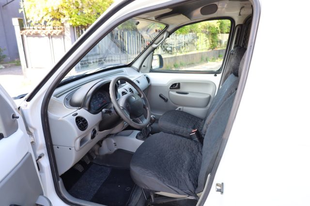 RENAULT Kangoo usata 19