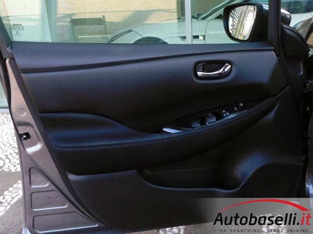 NISSAN Leaf usata, con Sensori di parcheggio anteriori