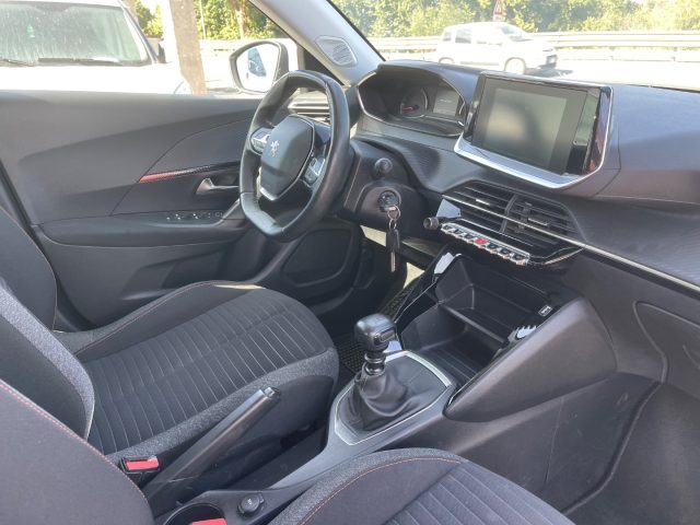 PEUGEOT 2008 usata 11