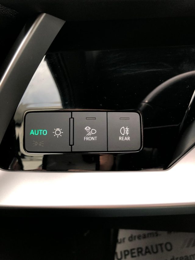 AUDI A3 usata, con Fari LED