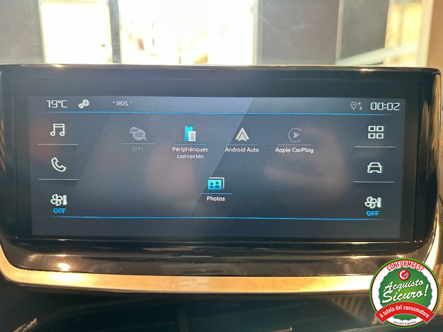 PEUGEOT 208 usata, con Autoradio