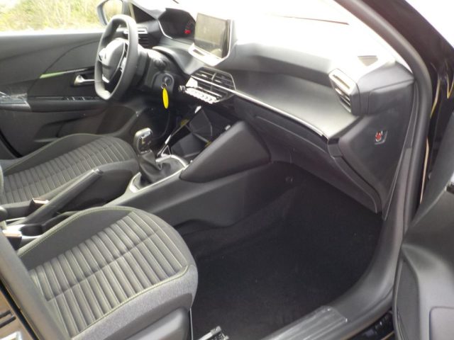 PEUGEOT 208 usata, con Specchietti laterali elettrici