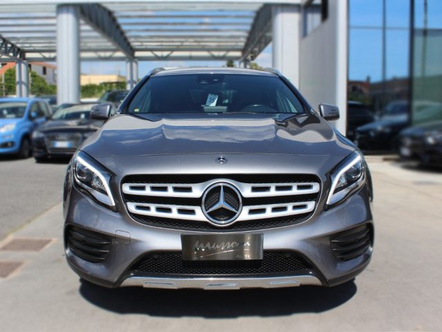 MERCEDES-BENZ GLA 200 usata, con Airbag