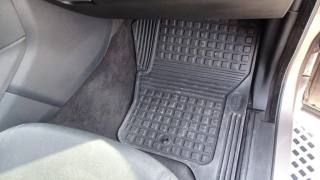 LAND ROVER Discovery usata 71