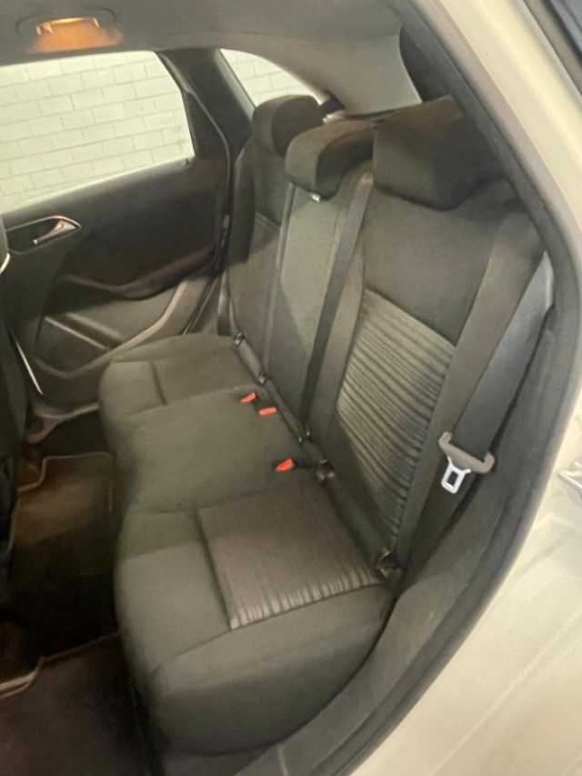 MERCEDES-BENZ B 180 usata, con Airbag
