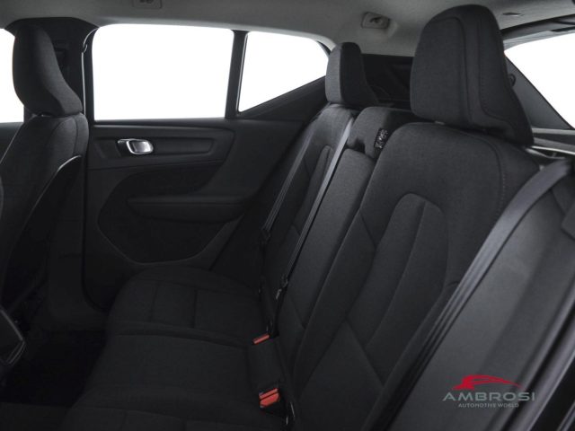 VOLVO XC40 usata 9
