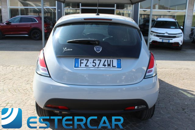 LANCIA Ypsilon usata, con Controllo trazione
