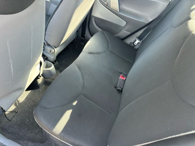 TOYOTA Aygo usata 9