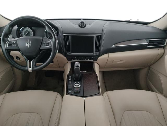 MASERATI Levante usata, con Park Distance Control