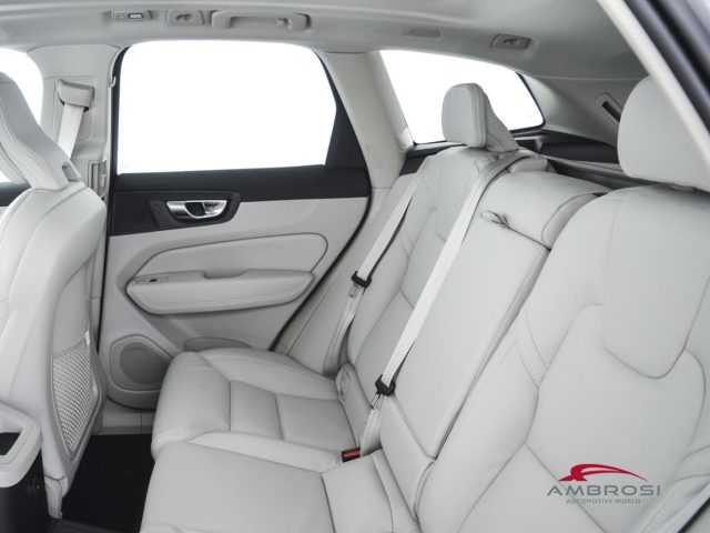 VOLVO XC60 usata 9
