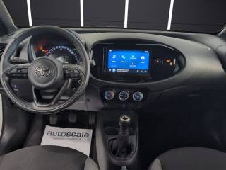 TOYOTA Aygo X usata, con USB