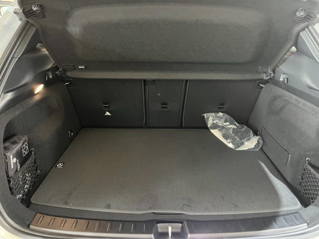 MERCEDES-BENZ GLA 200 usata, con Sistema di navigazione