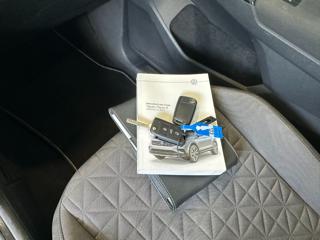 VOLKSWAGEN Tiguan usata, con USB