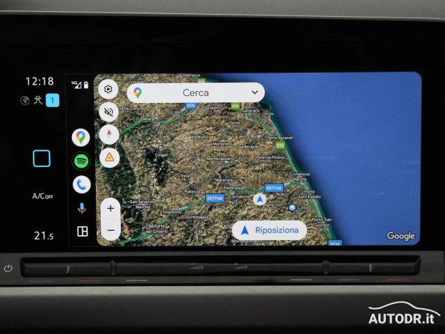 VOLKSWAGEN Golf Variant usata, con Fari full-led