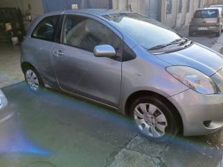 TOYOTA Yaris usata, con Airbag