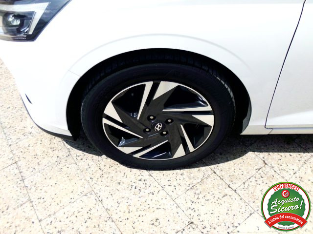 HYUNDAI i20 usata, con Sensori di parcheggio posteriori