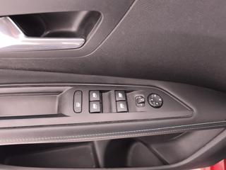PEUGEOT 3008 usata, con USB