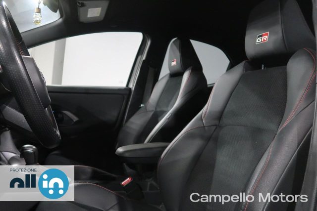 TOYOTA Yaris usata 4