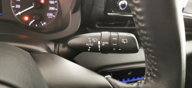 TOYOTA Yaris usata 59