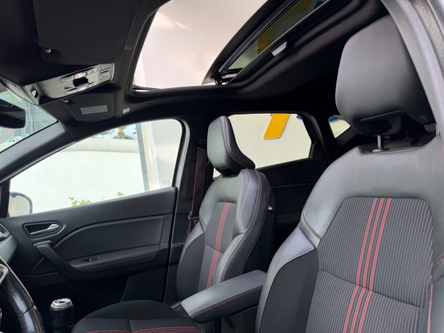 RENAULT Captur usata, con Isofix
