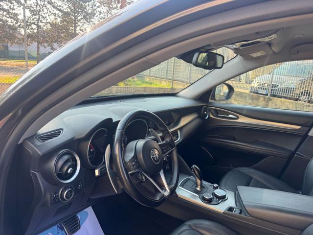 ALFA ROMEO Stelvio usata, con Autoradio