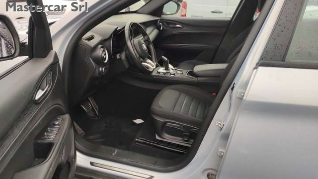 ALFA ROMEO Stelvio usata, con Autoradio