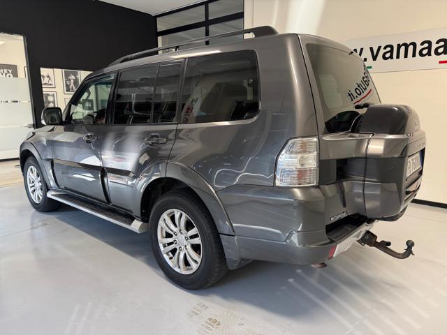 MITSUBISHI Pajero usata, con Airbag Passeggero