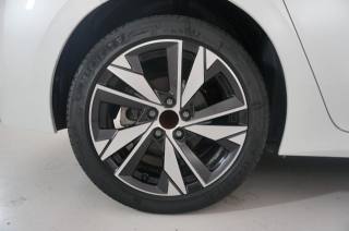 PEUGEOT 308 usata, con Autoradio