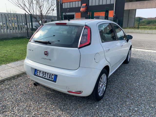 FIAT Punto usata, con Autoradio