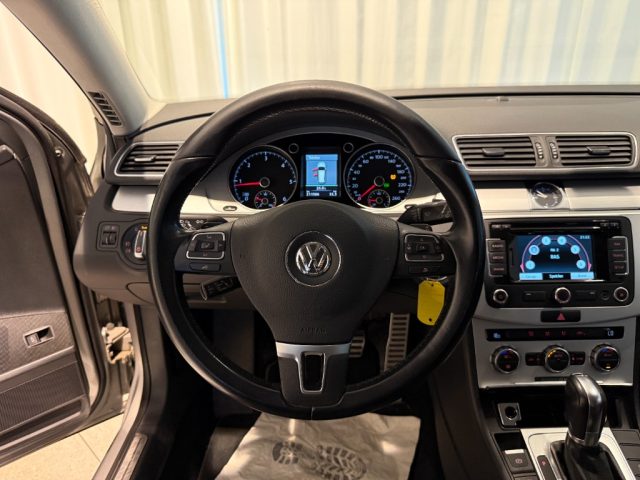 VOLKSWAGEN Passat usata, con Boardcomputer