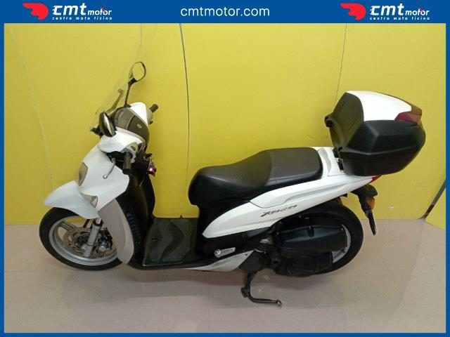 YAMAHA Xenter 150 usata 7