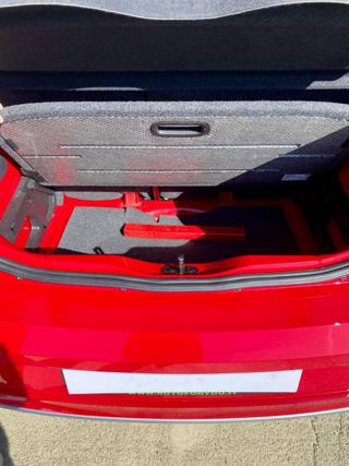 VOLKSWAGEN up! usata, con Airbag testa
