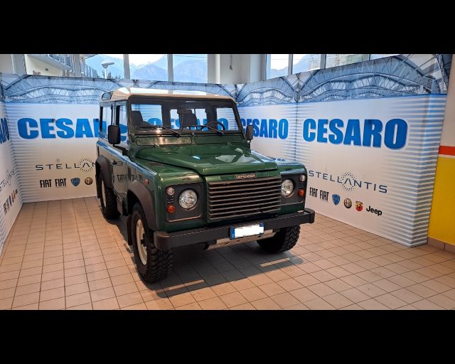 LAND ROVER Defender usata 0