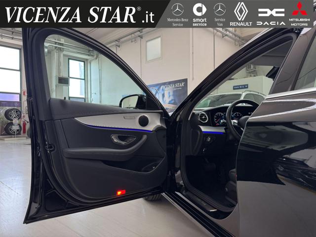 MERCEDES-BENZ E 220 usata, con Sedile posteriore sdoppiato