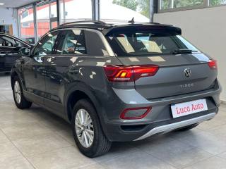 VOLKSWAGEN T-Roc usata, con Autoradio