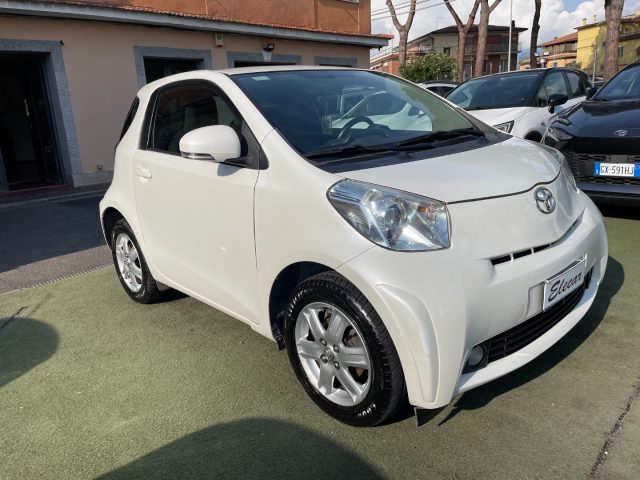 TOYOTA iQ usata, con Airbag laterali