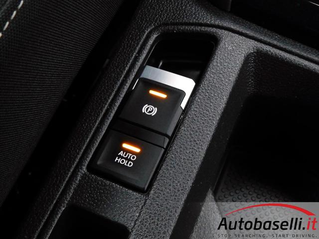 VOLKSWAGEN T-Roc usata, con Schermo multifunzione interamente digitale
