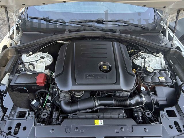 LAND ROVER Range Rover Velar usata, con Autoradio digitale