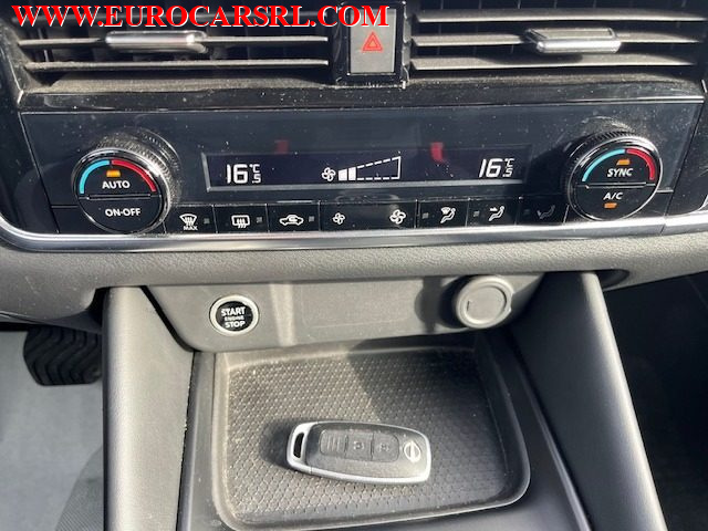 NISSAN Qashqai usata, con Fari full-led